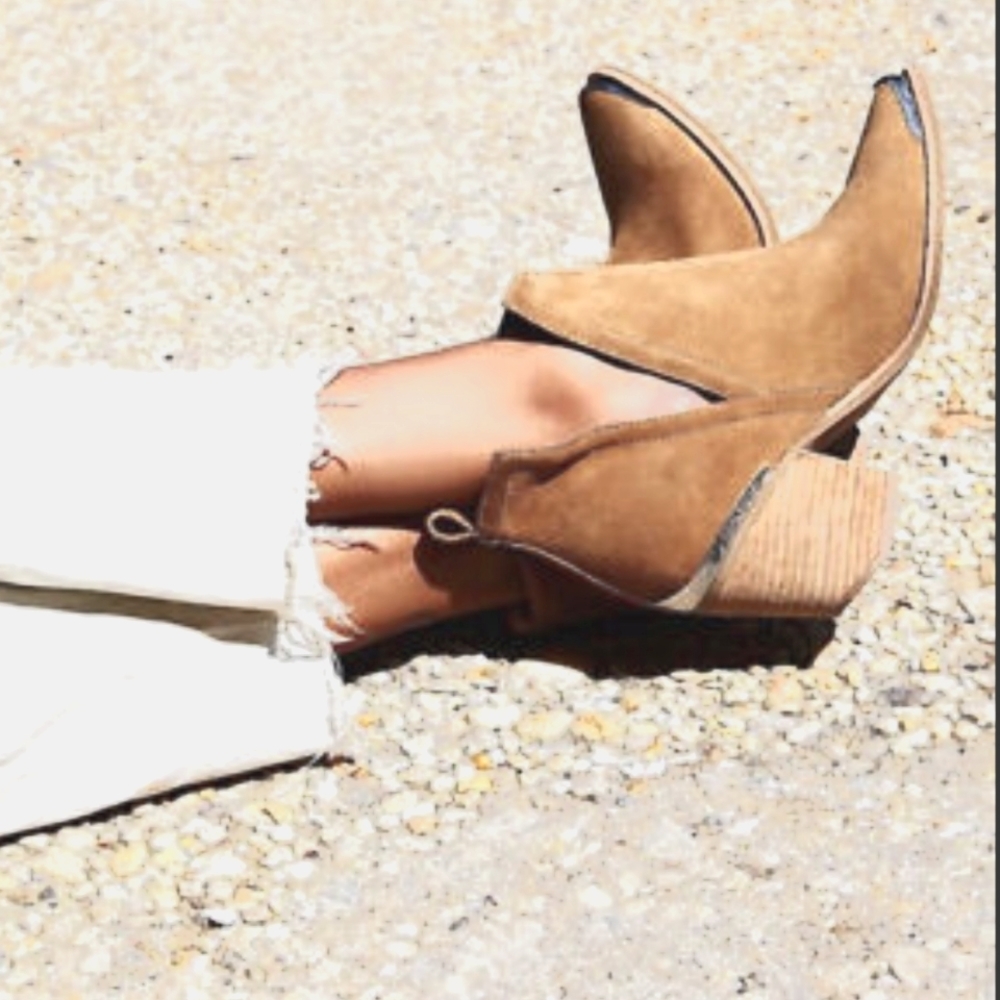 Jeffrey Campbell Cromwell Boots Camel